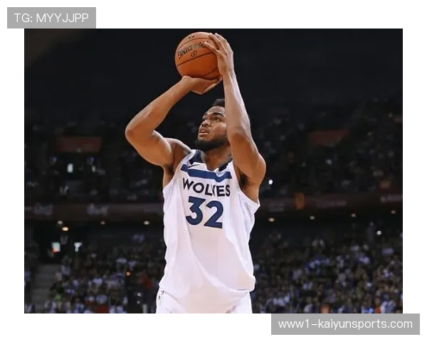 唐斯11.4篮板领跑篮板榜，空间型五号位战术价值持续凸显